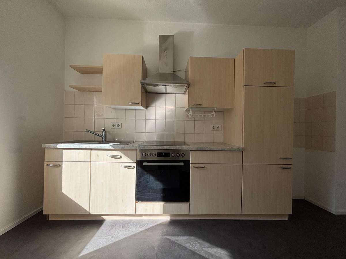 KL - Nähe Mall, 3 ZKB, Einbauküche, Gäste-WC, Garage - Foto 4